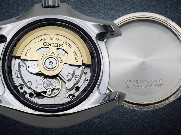 セイコー プロスペックス ダイバーズ 300m SBDC203 SS 波模様テクスチャーブルーダイヤル ダブルロック式ブレス装着 オートマチック BOX・保証書等付属 SEIKO PROSPEX Diver Scuba [代行おまかせコース]