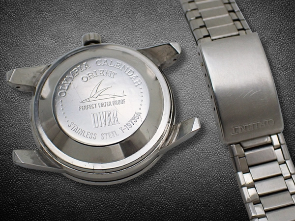 オリエント オリンピア カレンダー オート オリエント 40Mダイバー Ref.T-19735A SS ブラックダイヤル トビウオ刻印 オールドブレス装着 オートマチック OLYMPIA Calendar Auto Orient [代行おまかせコース]