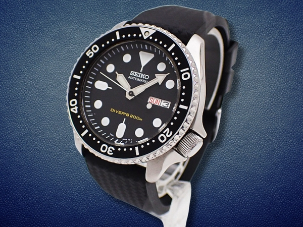 セイコー ブラックボーイ ダイバーズ 200m SKX007K1 7S26-0020 SS ブラックダイヤル ウレタンバンド装着 オートマチック 海外モデル SEIKO DIVER'S [代行おまかせコース]