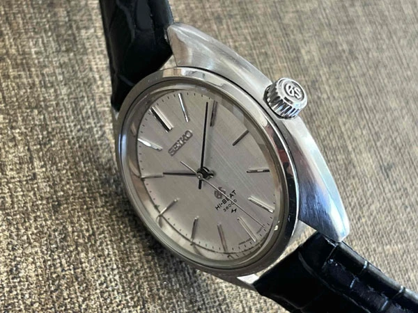 グランドセイコー GRAND SEIKO 4520-7010 絹目文字盤 ハイビート 45GS GSメダリオン