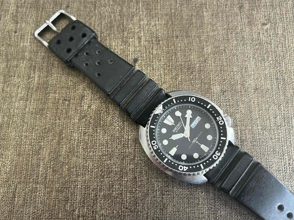 セイコー SEIKO サードダイバー 6306-7001 国内仕様モデル