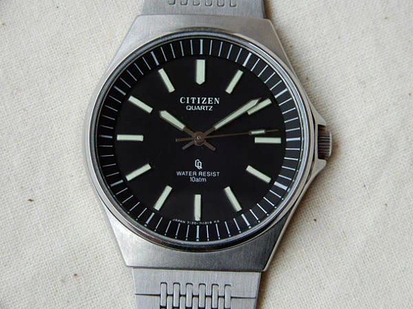 シチズン 4-710487 7120 WATER・RESIST 10atm 黒文字盤 クオーツ CITIZEN QUARTZ