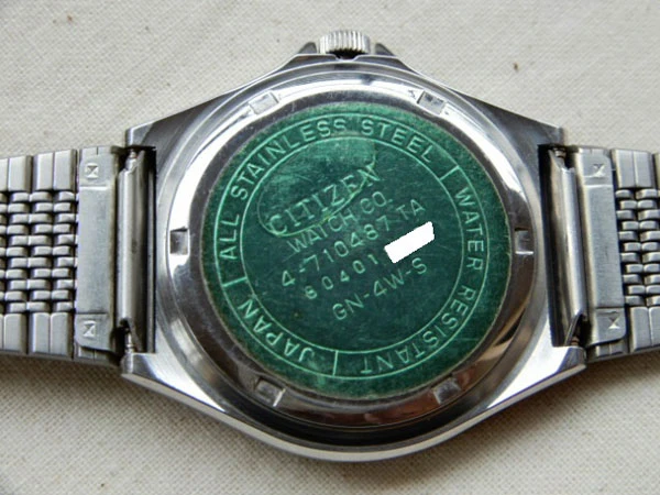 シチズン 4-710487 7120 WATER・RESIST 10atm 黒文字盤 クオーツ CITIZEN QUARTZ