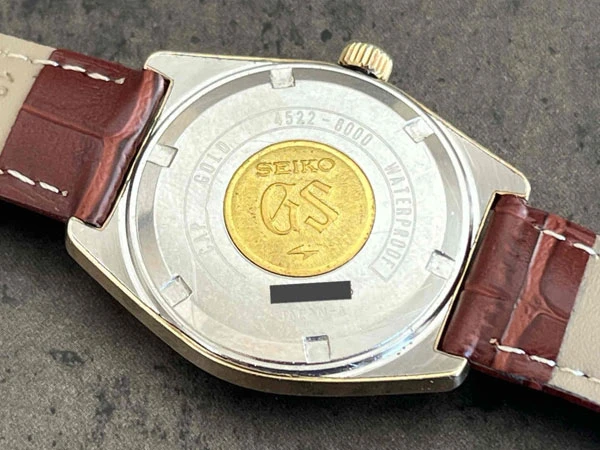 グランドセイコー GRANDSEIKO CAPGOLD ホワイトダイヤル 4522-8000 GSメダリオン 45GS