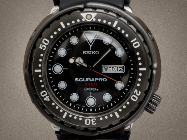 セイコー ダイバー300M SEIKO × SCUBAPRO 1999 Wネーム 2000年ミレニアム記念 300本限定モデル  [ 代行おまかせコース ]