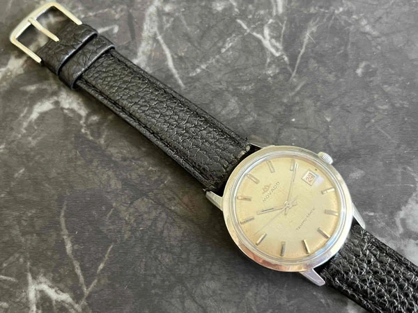 モバード テンポマチック MOVADO TEMPOMATIC 赤日付