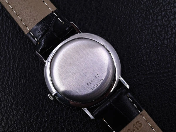 ジャガールクルト JAEGER-LECOULTRE ラウンド 2針 手巻き Ref. 9124-42 Cal.818/3 ホワイト σダイアル OH実施済 良品