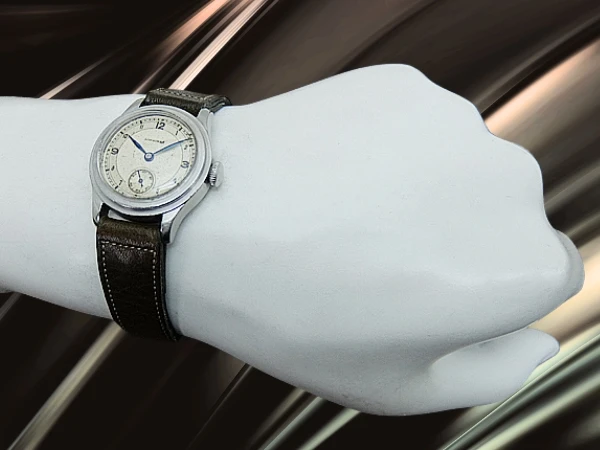 ロンジン トレタケ スモールセコンド  Cal.10.68Z SS ステップドベゼル パティナダイヤル 社外製レザー装着 ヴィンテージ 手巻き LONGINES Vintage Tre Tacche [代行おまかせコース]