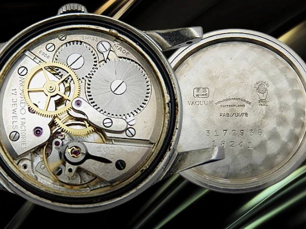 モバード センターセコンド Ref.18241 Cal.127 FB/フランソワ・ボーゲルケース シルバーダイヤル 7連ジュビリーブレス装着 手巻き 2025年OH済 時計店修理明細付属 MOVADO [代行おまかせコース]