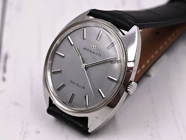 モバード MOVADO Sub-Sea 50 手巻き トノーデザイン シルバー文字盤 化粧箱付 Vintage Movado