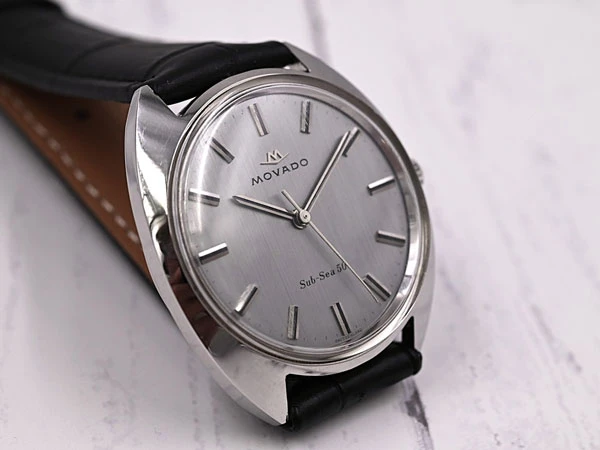 モバード MOVADO Sub-Sea 50 手巻き トノーデザイン シルバー文字盤 化粧箱付 Vintage Movado