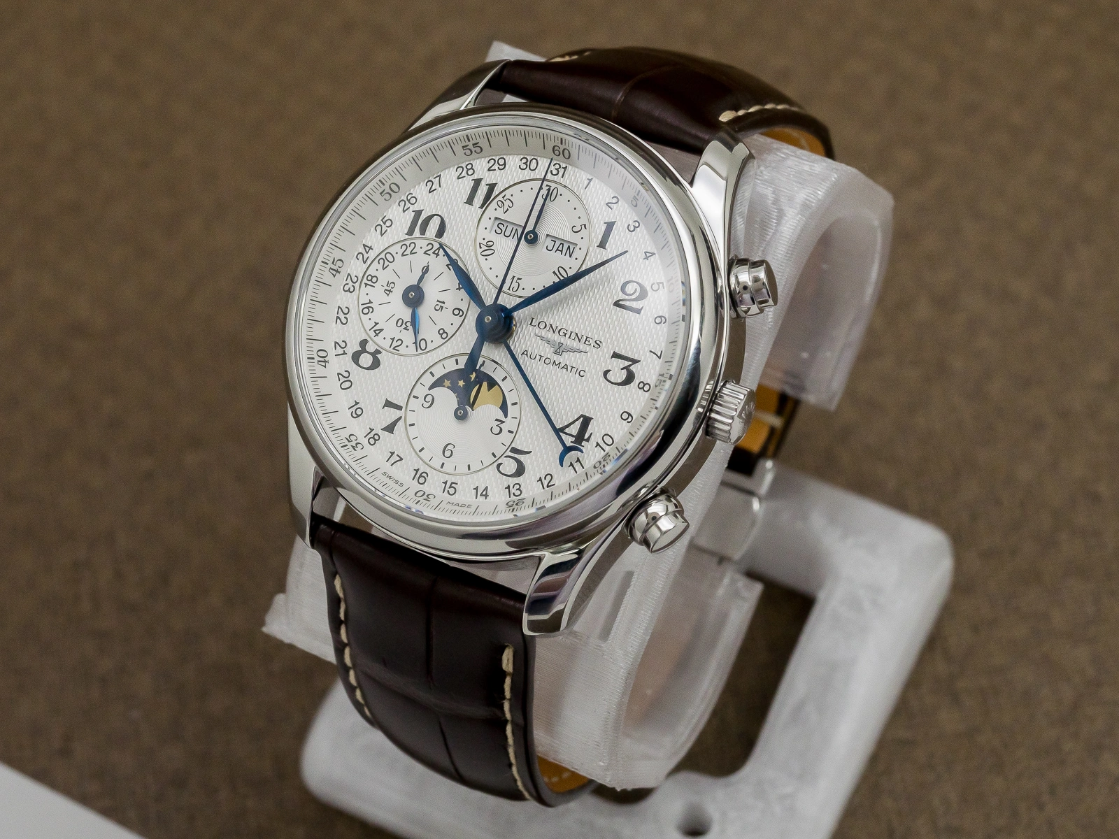 ロンジン マスターコレクション クロノグラフ ムーンフェイズ トリプルカレンダー BOX ギャランティ付き LONGINES Master Collection [ 代行おまかせコース ]