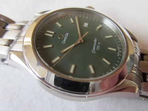 オメガ シーマスター ダイバー 120M グリーン文字盤 クオーツ Ref.2511.72 OMEGA SEAMASTER