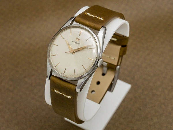 オメガ 手巻き 30mm Cal.420 ラウンドケース シルバーダイヤル ヴィンテージ OMEGA [ 代行おまかせコース ]