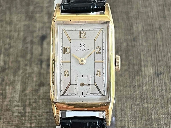 オメガ OMEGA レクタンギュラー 2トーンダイヤル スモールセコンド