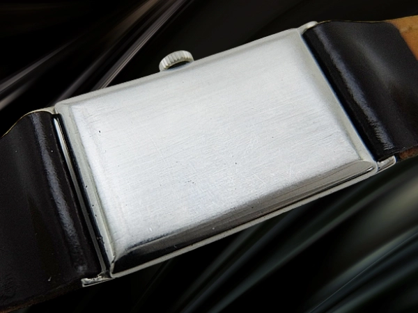 オメガ レクタンギュラー 15石 Cal.T17  エイジングダイヤル 手巻き OMEGA [代行おまかせコース]