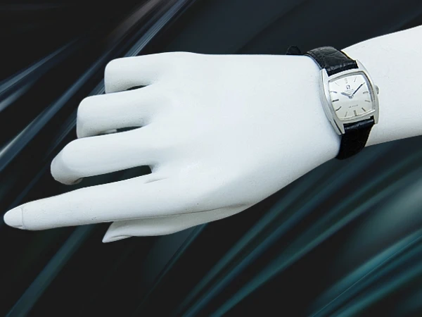 オメガ デビル レディース Ref.551.050 Cal.661 SS トノー シルバーダイヤル 社外ブラックレザー装着 オートマチック OMEGA DE VILLE [代行おまかせコース]