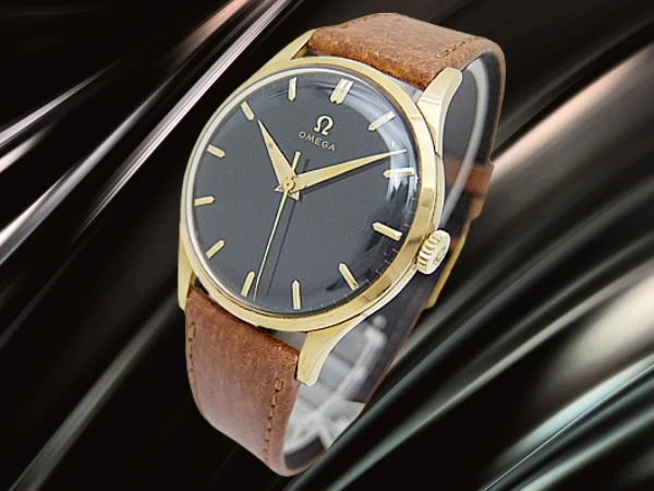 オメガ 重量30g 18KYG 金無垢 30mmキャリバー Ref.A2910-30SC Cal.284 ブラックダイヤル センターセコンド 社外レザー+Ω尾錠装着 手巻き OMEGA 30mm [代行おまかせコース]