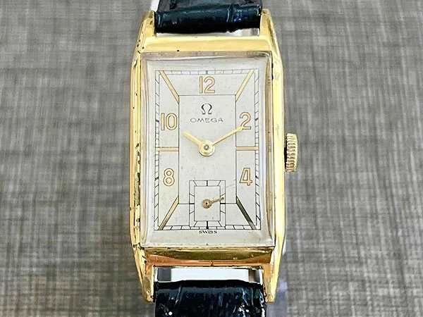 オメガ OMEGA レクタンギュラー 2トーンダイヤル スモールセコンド