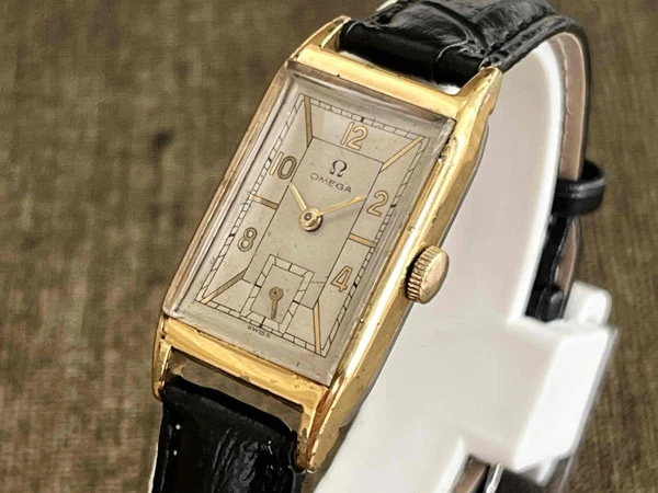 オメガ OMEGA レクタンギュラー 2トーンダイヤル スモールセコンド