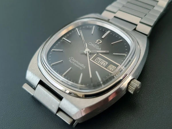 オメガ OMEGA シーマスター カラーダイヤル グレーグラデーション TVスクリーン オートマチック
