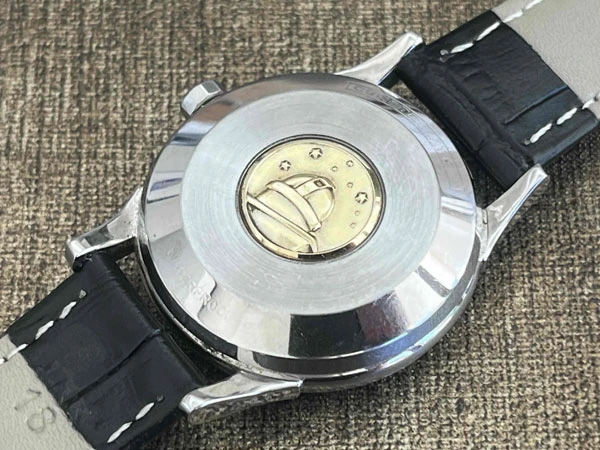 オメガ OMEGA コンステレーション ブラックミラー文字盤 クロノメーター Cal.504 10角リューズ