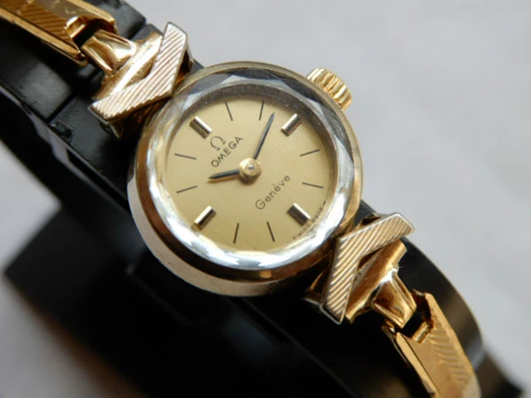 オメガ ジュネーブ レディース  Cal.485  Ref.511.313 2針 手巻き ゴールドカラー OMEGA GENEVE