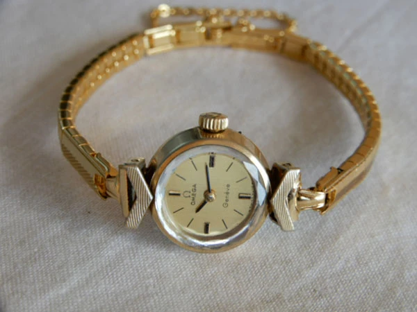 オメガ ジュネーブ レディース  Cal.485  Ref.511.313 2針 手巻き ゴールドカラー OMEGA GENEVE