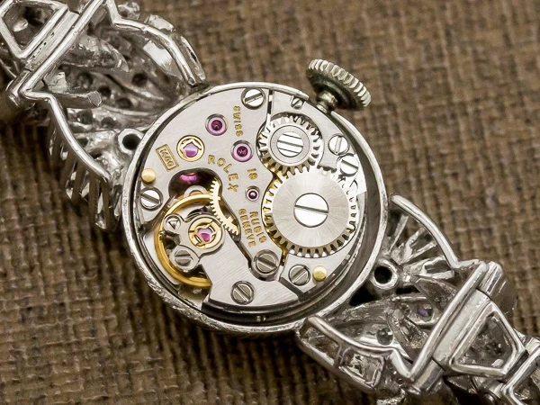 ロレックス レディース 豪華ダイヤ取り巻き プレシジョン プチラウンド 18KWGケース 手巻き アンティーク ROLEX [ 代行おまかせコース ]
