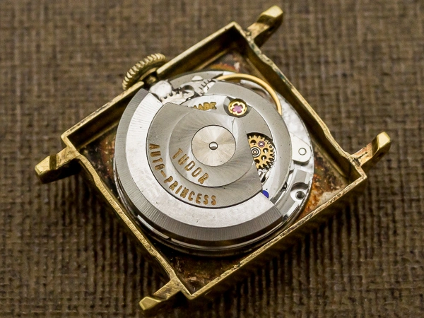 チュードル レディース 盾エムブレム プリンセス GFスクエアケース TUDOR [ 代行おまかせコース ]