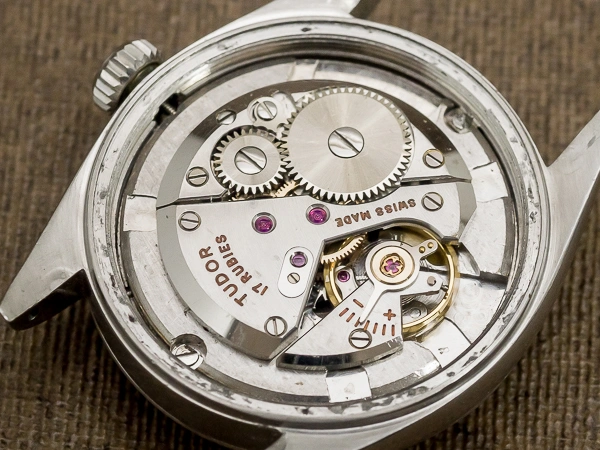 チュードル デカバラ オイスターデイト 手巻き 赤黒デイト ブラックダイヤル チューダー TUDOR [ 代行おまかせコース ]