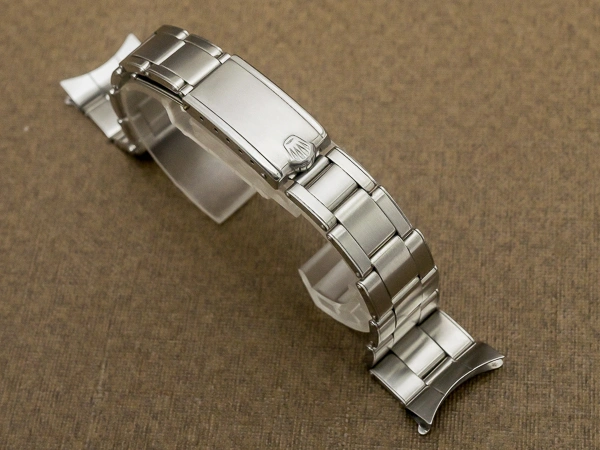 ロレックス 3連 リベットブレス 13コマ 飛び出し王冠バックル 19mm仕様 ROLEX [代行おまかせコース]