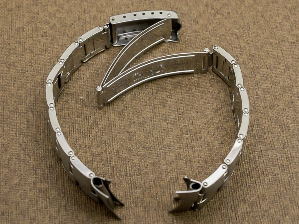 ロレックス 3連 リベットブレス 13コマ 飛び出し王冠バックル 19mm仕様 ROLEX [代行おまかせコース]