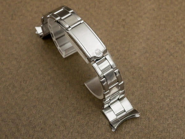 ロレックス 3連 リベットブレス 11コマ 飛び出し王冠バックル 19mm仕様 ROLEX [代行おまかせコース]