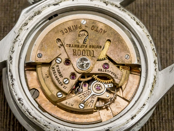 チュードル コバラ サブマリーナ Ref.7928 1963年製 PCG(ポインテッドクラウンガード)ドーム風防 ヴィンテージ チューダー TUDOR SUBMARINER Vintage "Small Rose"  [ 代行おまかせコース ]