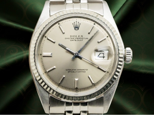 ロレックス デイトジャスト Ref.1601 18KWGフルーテッドベゼル グレーダイヤル  ジュビリーブレス仕様 ROLEX Datejust Vintage [ 代行おまかせコース ]