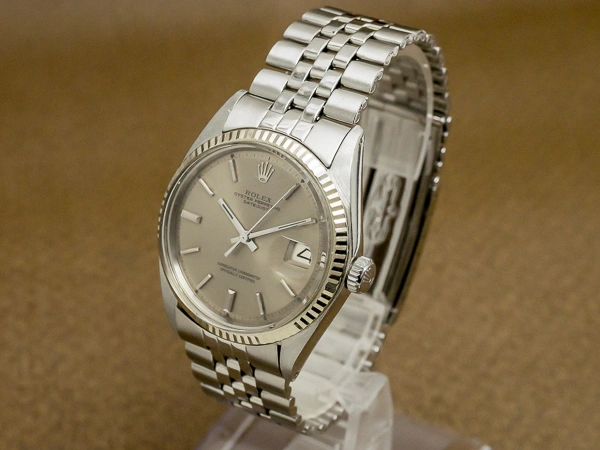 ロレックス デイトジャスト Ref.1601 18KWGフルーテッドベゼル グレーダイヤル  ジュビリーブレス仕様 ROLEX Datejust Vintage [ 代行おまかせコース ]