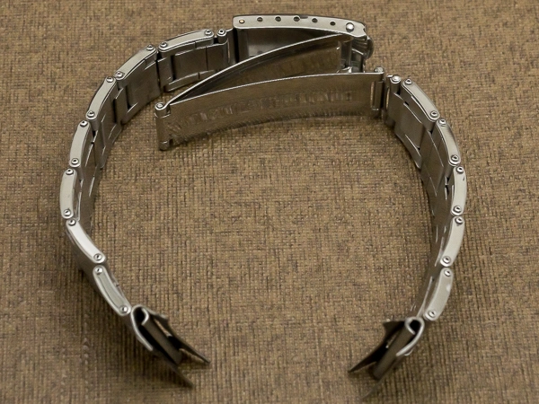 ロレックス 3連 USリベットブレス 北米仕様 19mm 飛び出し王冠バックル 1978年製造 ROLEX Vintage Bracelet [ 代行おまかせコース ]