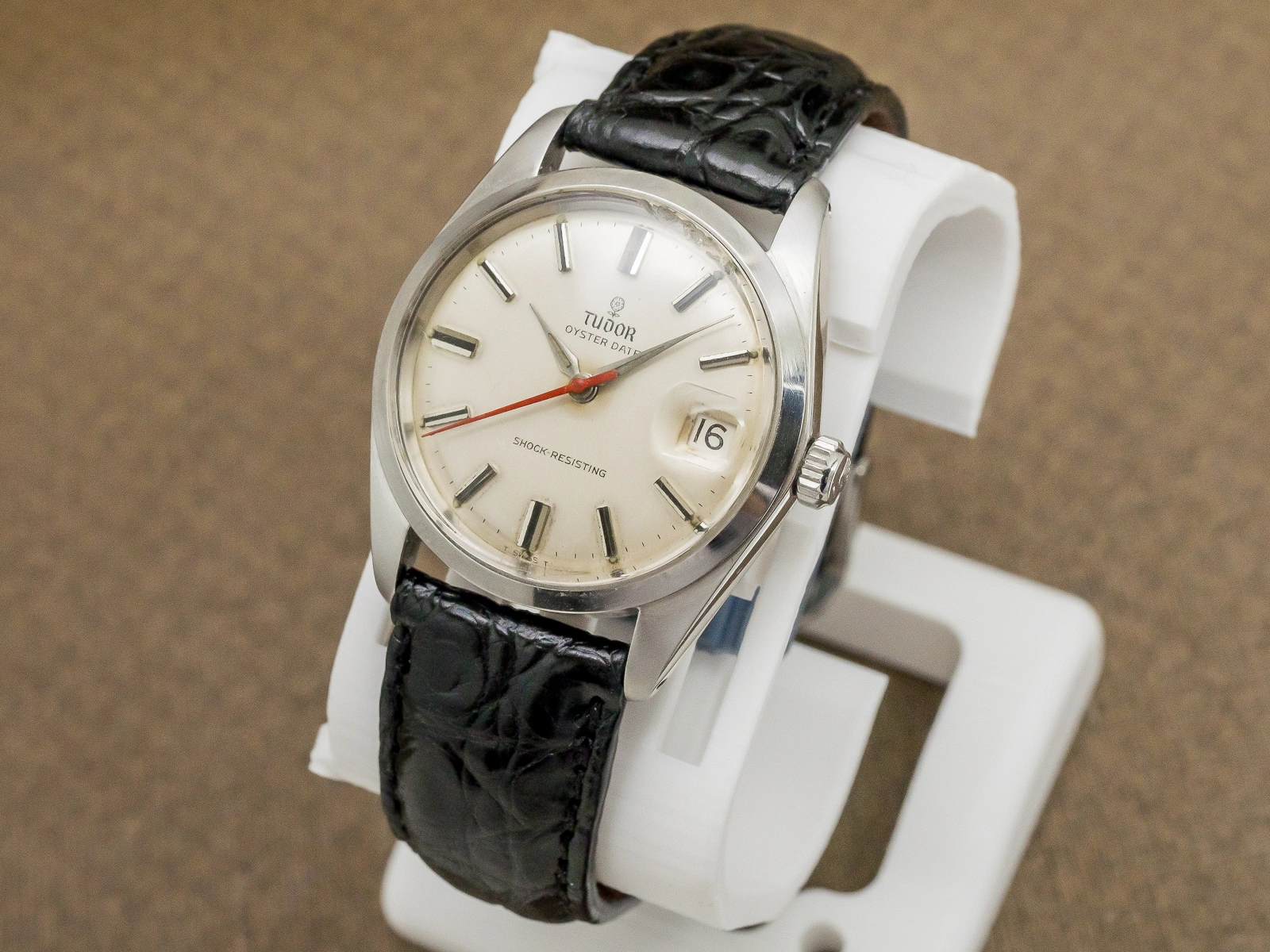 チュードル オイスターデイト Ref.7962 手巻きデイト コバラ(スモールローズ) 赤秒針 TUDOR Vintage Manual-Wind [ 代行おまかせコース ]