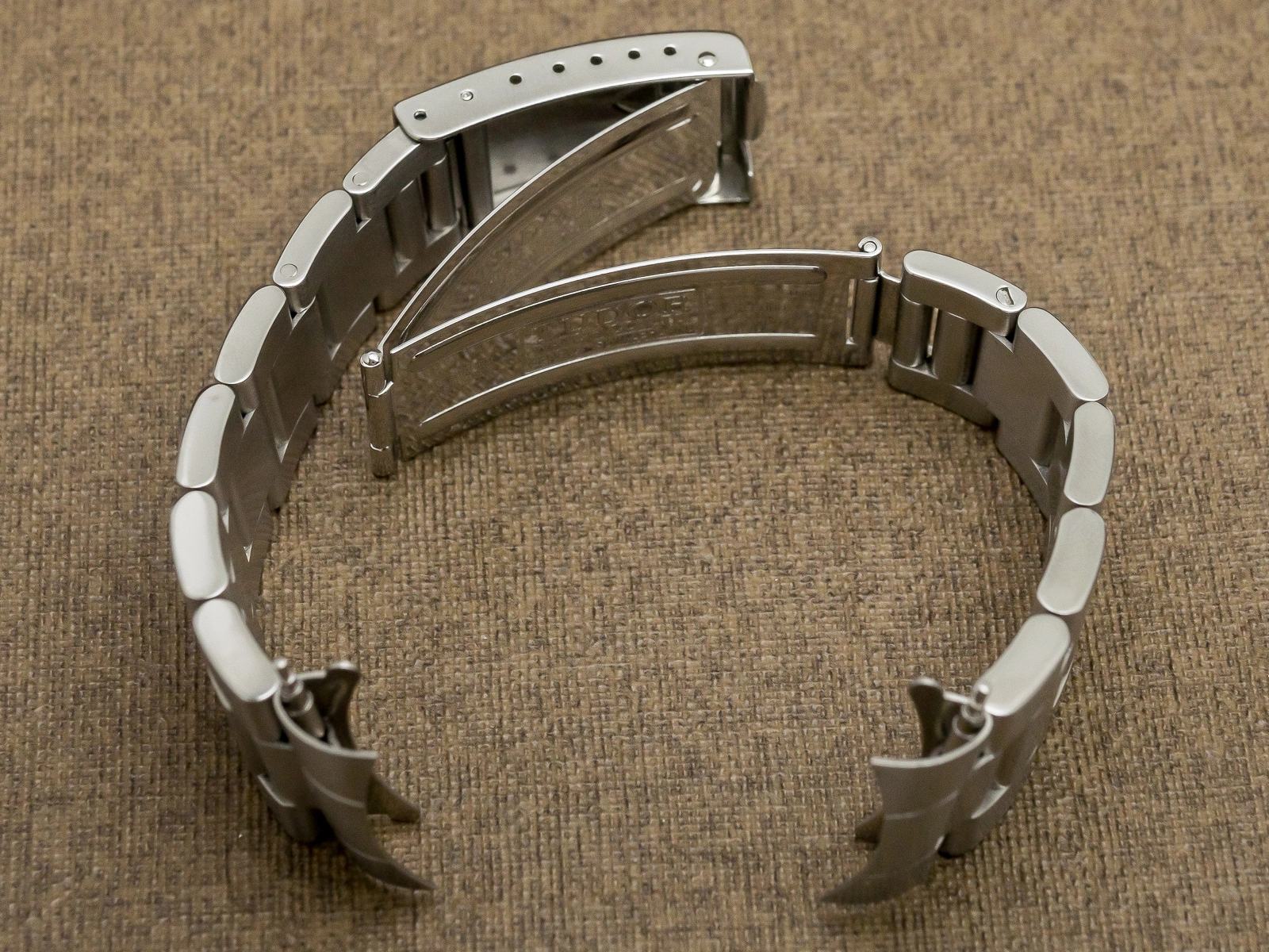 チュードル 3連SSハードブレス Ref.78400 FF.605 20mm仕様 11コマ TUDOR HARD BRACELET [ 代行おまかせコース ]