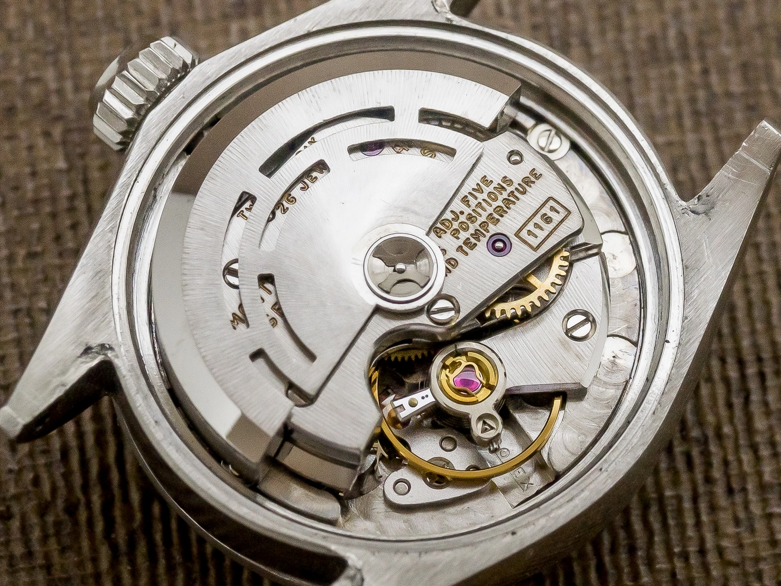 ロレックス レディース オイスターパーペチュアル デイト シルバーダイヤル エングレーブベゼル リベットブレス仕様 ROLEX PERPETUAL DATE  [ 代行おまかせコース ]