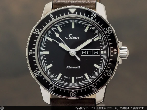 ジン Sinn 104.ST.SA オートマチック デイデイト ミリタリー風 精悍なメンズモデル ボックス&ギャランティ付き 美品