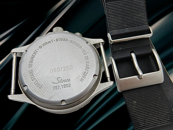 ジン 757 クロノグラフ Cal.7750 SS ブラックダイヤル オートマチック 世界限定250本 Sinn 757.P Fliegerstaffel Limited Edition [代行おまかせコース]