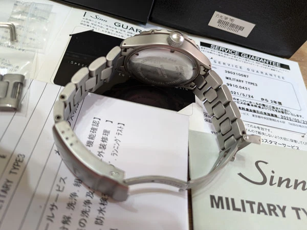 ジン 日本限定300本 ミリタリータイプ3 箱・保証書・サービス保証書・修理明細書、取扱説明書等付属