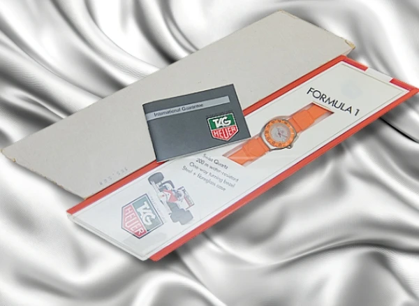 タグホイヤー プロフェッショナル 200M フォーミュラ1 Ref.373.508 SS/Fibre Glass グレーダイヤル オレンジモデル ラバー系ストラップ装着 レディースサイズ クオーツ BOX・国際保証書付属 TAG HEUER PROFESSIONAL FORMULA1 [代行おまかせコース]