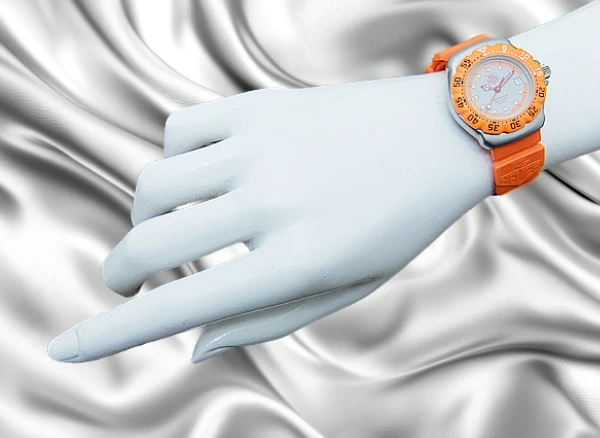 タグホイヤー プロフェッショナル 200M フォーミュラ1 Ref.373.508 SS/Fibre Glass グレーダイヤル オレンジモデル ラバー系ストラップ装着 レディースサイズ クオーツ BOX・国際保証書付属 TAG HEUER PROFESSIONAL FORMULA1 [代行おまかせコース]