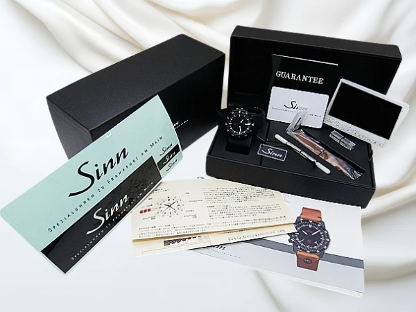 ジン EZM1.1S 世界限定500本 クロノグラフ ミッションタイマー SS ブラックダイヤル シリコンストラップ装着 オートマチック BOX・ギャラ等付属 Sinn [代行おまかせコース]