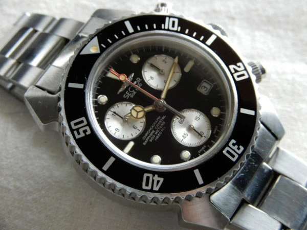 セクター SGE500 クロノグラフ クオーツ スイス製 ダイバー 黒文字盤 ブラックダイヤル SECTOR SWISS MADE ギャランティカード