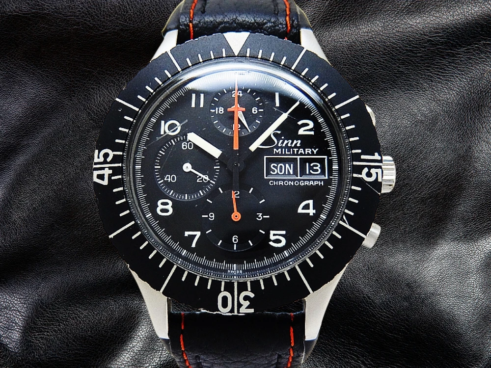 ジン 156B ミリタリー クロノグラフ SS ブラックダイヤル デイデイト 社外レザー装着 オートマチック Sinn 156B CHRONOGRAPH [代行おまかせコース]