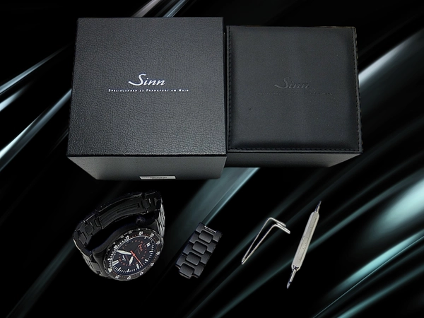 Sinn ダイバーズウォッチU2.S (EZM 5) Cal.ETA2893-2 DLCブラック・ハード・コーティング ブラックダイヤル オートマチック BOX・工具付属 Sinn U2.S Einsatzzeitmesser [代行おまかせコース]